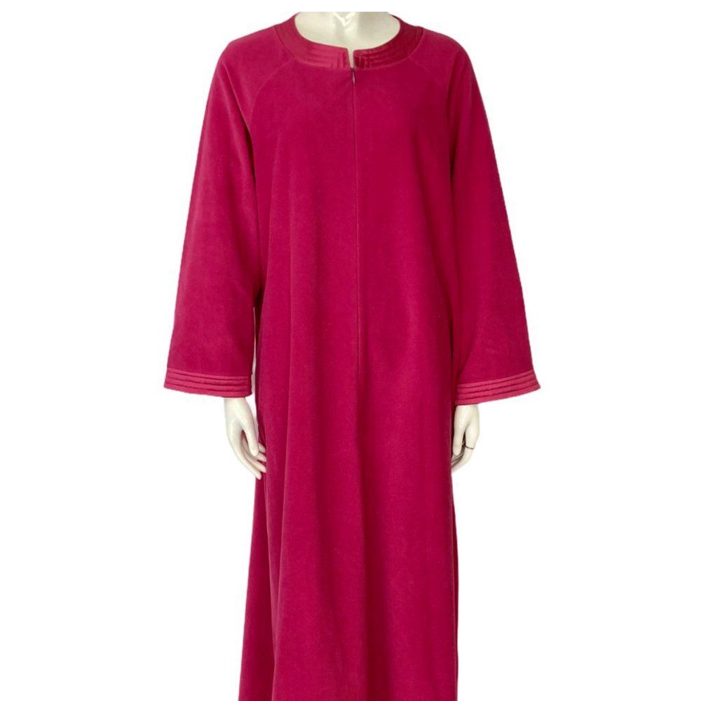 Vanity Fair Vintage Nightgown 1/2 zip long Magenta